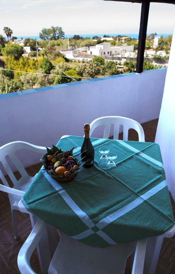 Locanda del Sole Tropea Bed and Breakfast Ricadi Esterno foto